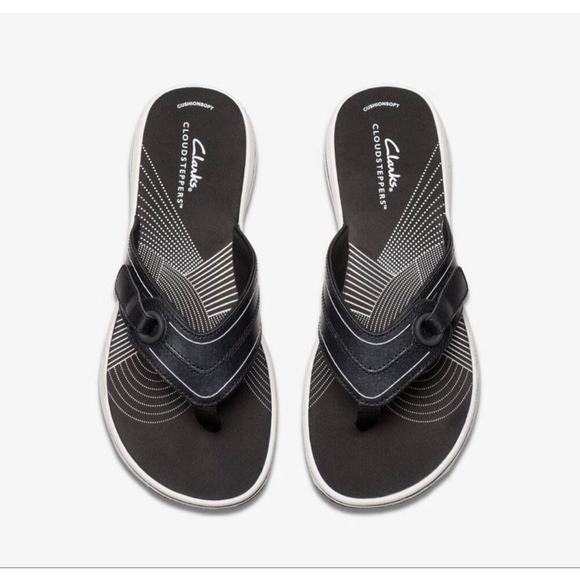 Clarks Shoes - Women's Clarks Cloudsteppers Breeze Reyna Black & White Thong Sandals Size 5